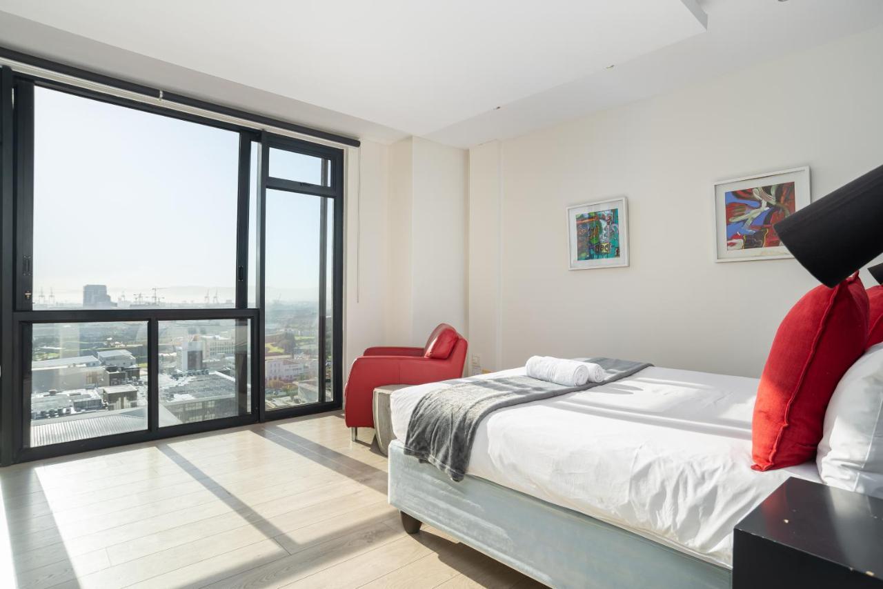 Four Seasons Apartments ケープタウン エクステリア 写真