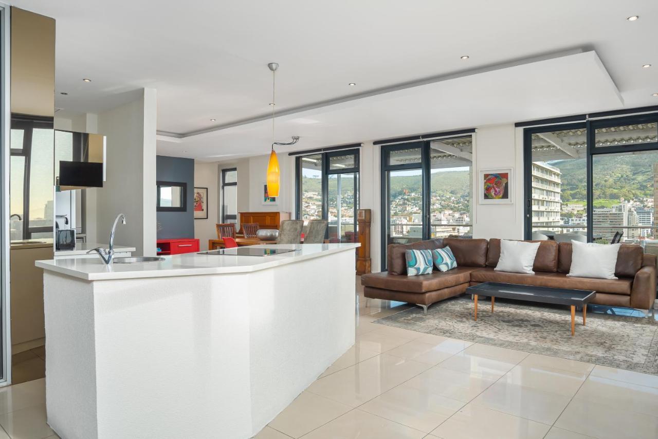 Four Seasons Apartments ケープタウン エクステリア 写真